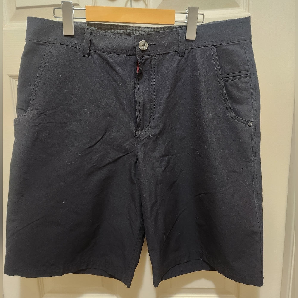 Lululemon Men's Black Shorts